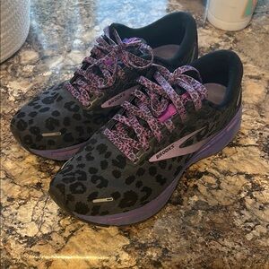 Brooks Women's Leopard Print Running Shoes - Black and Purple